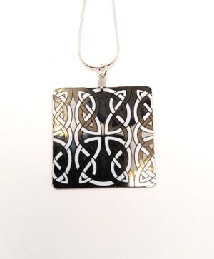 GN 24 - Square Metallic Pattern